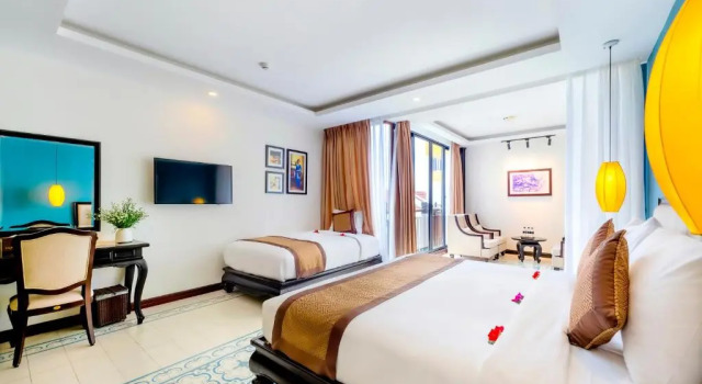 Двухместный номер Deluxe с балконом Silkotel Hoi An