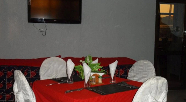 Picnic Villa Hotel, Buchen Sie Hotel Sinza Daressalam