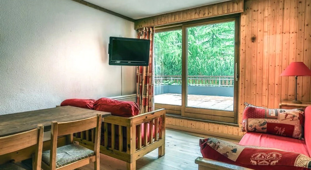 CHORE - Appartement de 80 m² dans un chalet. Centre Val d'Isère.