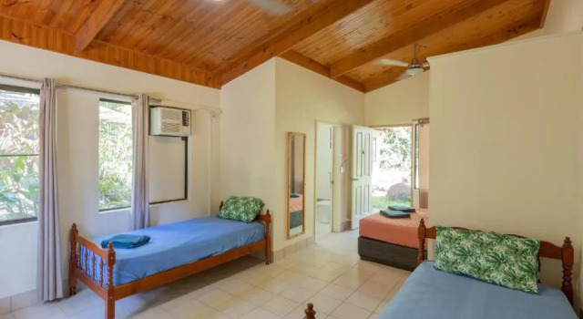 Семейный номер Standard с красивым видом из окна Daintree Siesta