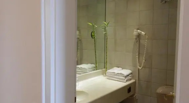 Номер Comfort Burghotel Staufenberg