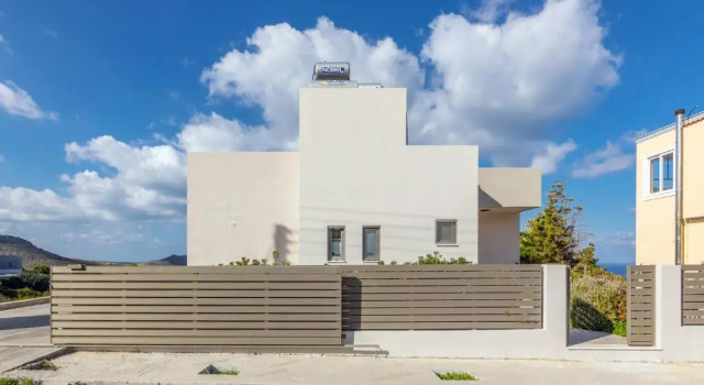 3 Bedroom Minimal Villa with Stunning Sea View