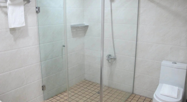 Czteroosobowy rodzinny suite z widokiem na ogród Townhouse Oak Vera Hotel Near Clark International Airport