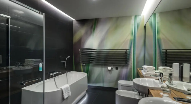 Люкс c 1 комнатой с балконом Regatta Hotel Restauracja Spa