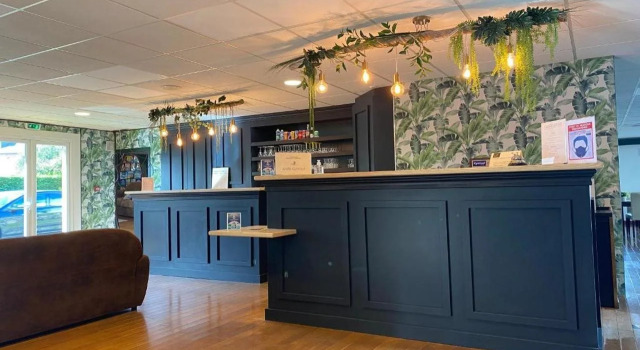 Kyriad Cherbourg - Equeurdreville, Rezerwuj Hotel Cherbourg-en-Cotentin 