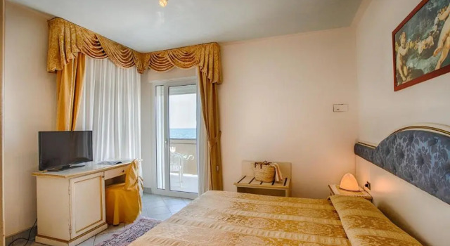 Двухместный номер Standard с балконом и с видом на море Hotel Elpiro
