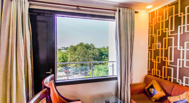 Fabhotel Signature Plaza, Забронировать Отель Отели Нью-Дели с завтраком, Завтраки