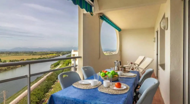 103-Apartamento de dos habitaciones junto al mar