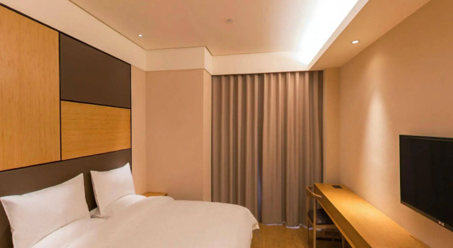 JI Hotel Shanghai Hongqiao National Convention Center Branch, Varaa Hotelli Shanghai Shanghai
