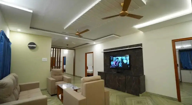 Trimukha homestay, Rezerwuj Apartament Hotele w Andhra Pradesh z parkingiem, Parking