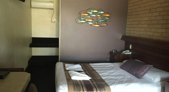 Sarina Motor Inn, Réserver Hôtel Sarina Queensland