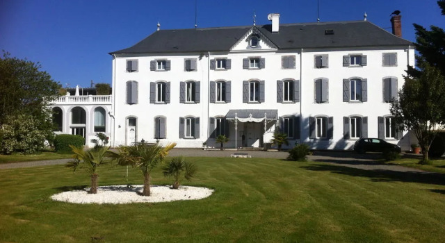 Château D'orleix, Book Hotel Hoteller i Orleix med pool, Swimmingpool
