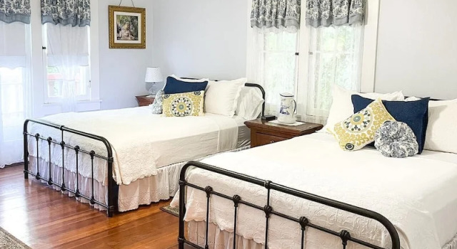 Четырёхместный номер Deluxe Lady Geneva Bed and Breakfast