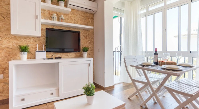 Calahonda primera linea de playa, Забронировать Апартаменты/квартира Калаонда Коста-Тропикаль