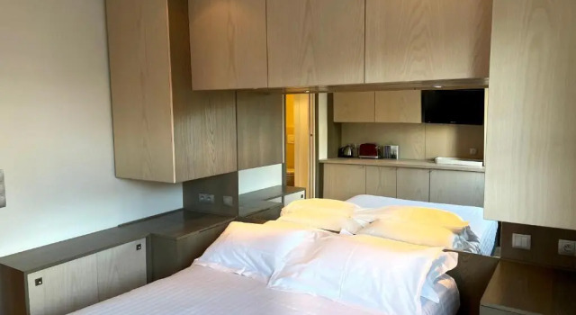 Chambre idéalement située à 50m de la Croisette, Забронировать Апартаменты/квартира Апартаменты Канн, рядом с Galerie Alexandre Leadouze, Апартаменты/квартира