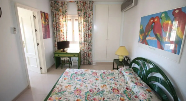 Bungalow Torre del Mar 1, Prenota Hotel Hotel a Pamplona con parcheggio, Parcheggio