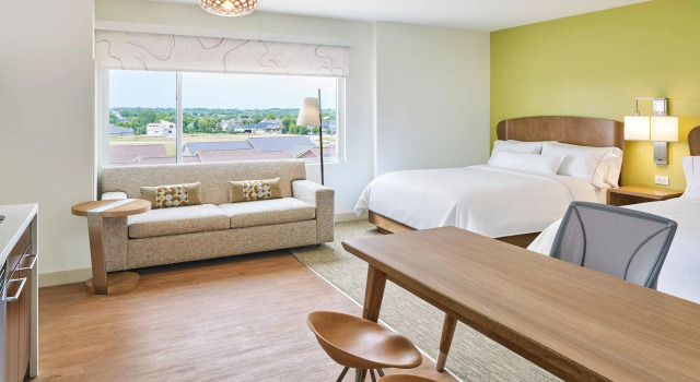 Четырёхместная студия Element by Marriott West Des Moines