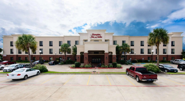 Четырёхместный номер Standard Hampton Inn & Suites Port Arthur