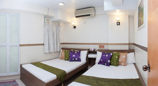 Четырёхместный номер Standard Vincent Hill Guesthouse