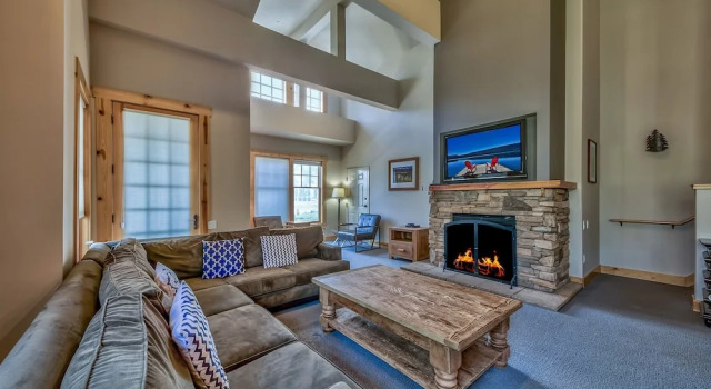 R214 Timber Ridge, Забронировать Отель Кирквуд штат Калифорния, рядом с The Wall