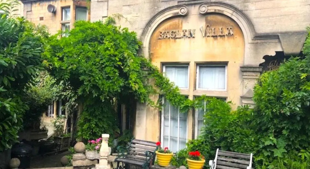 Апартаменты с 3 комнатами Dressmakers Salon - Unique 3 Bedroom in Gothic Villa