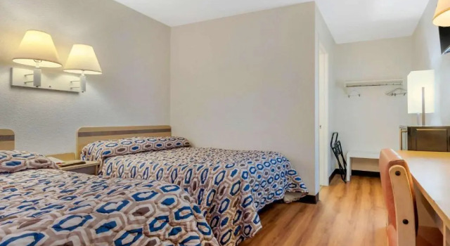 Standard Vierer Zimmer Rodeway Inn