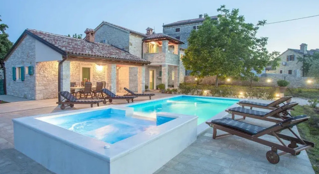 Вилла Villa in Medvidici with Pool near Porec Beach