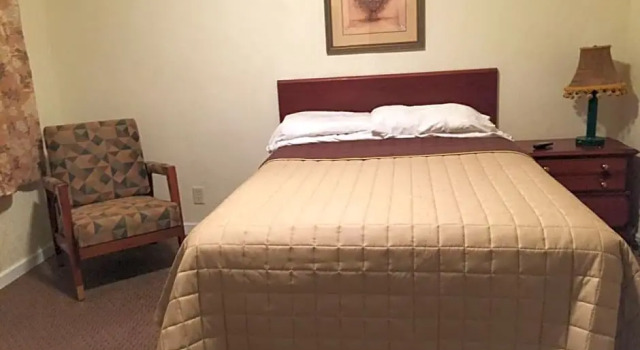 Двухместный номер Standard Highland Court Motel