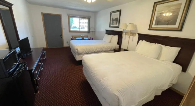 Четырёхместный номер Standard Lake Bluff Inn and Suites