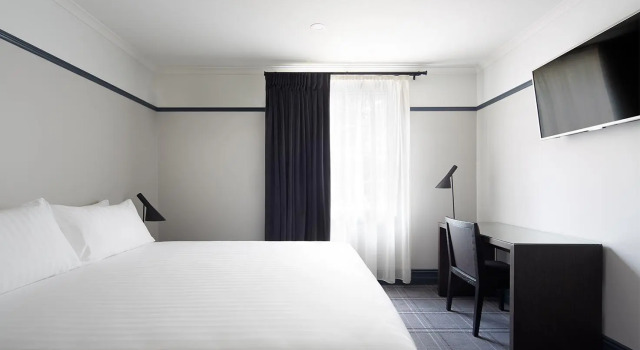 Номер Deluxe Brassey Hotel