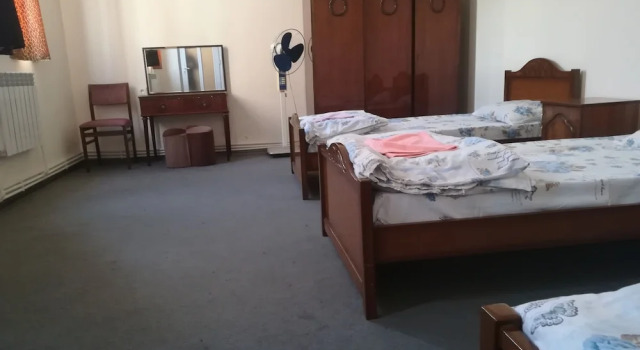 Noy Hostel, Забронировать Хостел Отели Еревана с завтраком, рядом с Ереванский государственный университет, Завтраки