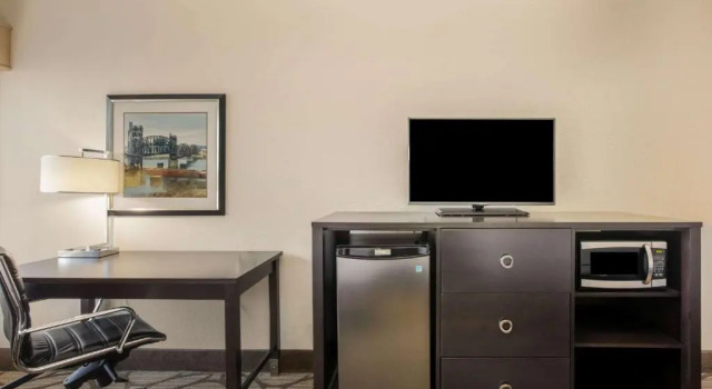 Номер Executive Spark by Hilton Little Rock West