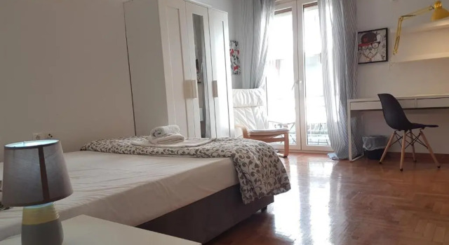 Апартаменты Petrol Apartment- Athens Center, 4 BD, 1 BATH