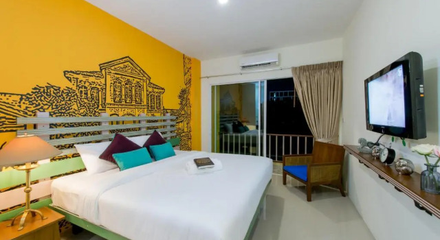 Двухместный номер Deluxe с балконом The Pho Thong Phuket