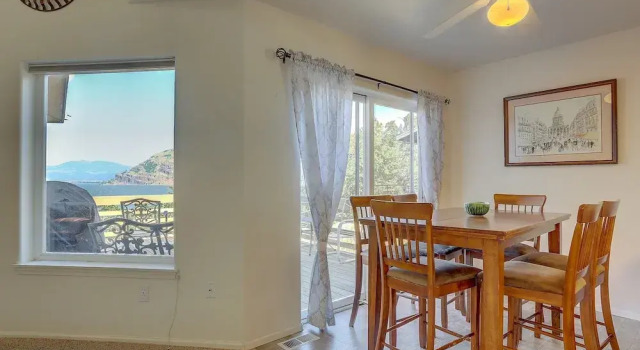 Коттедж Amber Sunset 3 Bedroom Home by RedAwning