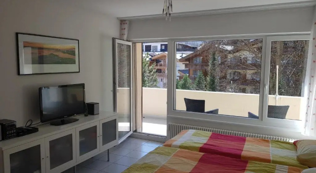 Ferienwohnung Zayetta Orange Cube Nr. 11a, Забронировать Отель Церматт курорт Церматт, рядом с Горнолыжный подъемник Маттерхорн Гласье Парадайз