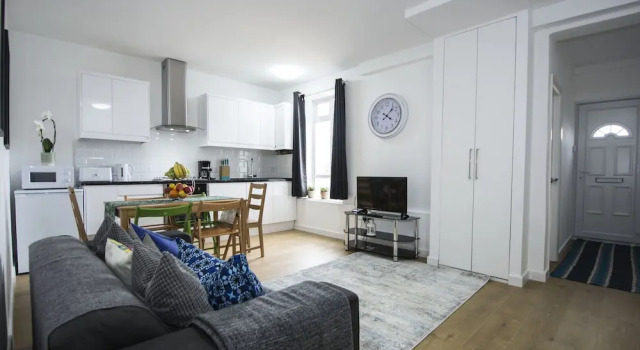 Putney Bridge Two Bedroom Apartments