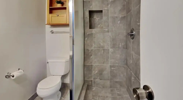Номер Standard с 4 комнатами Remodeled Spacious Condo - Next to Car Charging, Hot Tubs, Village Gondola by RedAwning