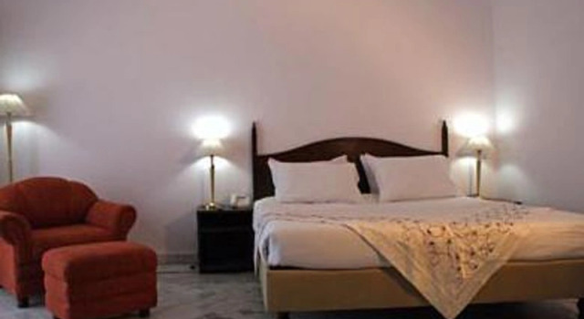 OYO 16800 Hotel Utkash Vilas, Забронировать Отель Нагла-Димар штат Уттар-Прадеш