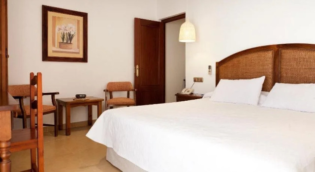 Hotel Antonio, Забронировать Отель Саара-де-лос-Атунес Коста-де-ла-Лус