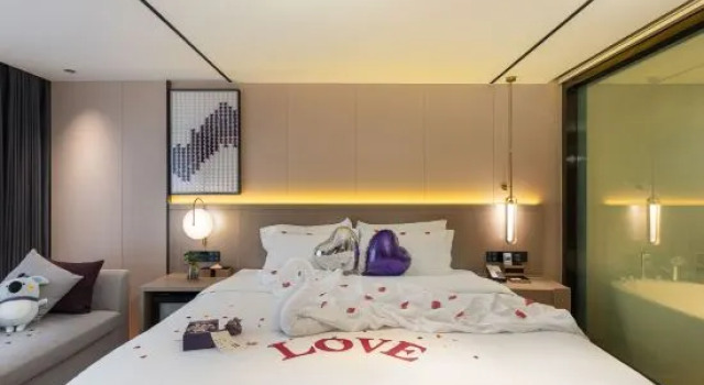 Люкс Deluxe Lavande Hotel Guangzhou Shi Pai Qiao Metro Station
