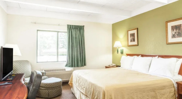 Days Inn Columbia I-70, Buchen Sie Hotel Columbia Missouri