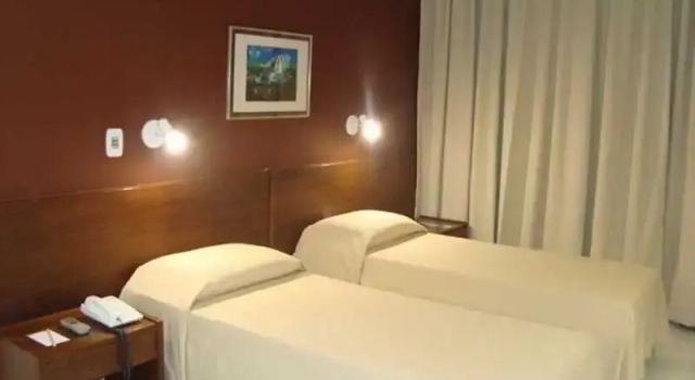 Alice Vitria Hotel, Забронировать Отель Отели Витория с бассейном, рядом с Mangue Seco Municipal Park, Бассейн