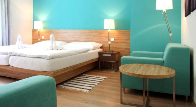 Hotel Vyhlídka, Забронировать Отель Отели Позловице с парковкой, Парковка