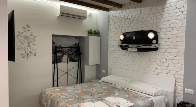 Deluxe Studio CA.FOSCARI