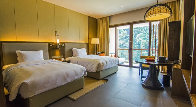 Двухместный номер Standard с балконом и с красивым видом из окна Hilton Huizhou Longmen Resort