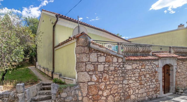 Stunning Home in Grizane With Wifi and 2 Bedrooms, Забронировать Отель Бласковичи 