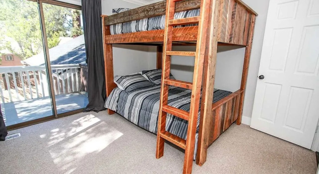 Bluebird Bear 1549 by RedAwning, Rezerwuj Hotel Big Bear Lake Stany Zjednoczone