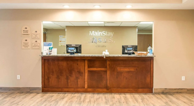 MainStay Suites Dubuque, Rezervasyon Otel Dubuque Iowa