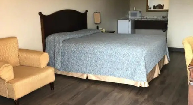 Номер Standard Red Deer Inn & Suites